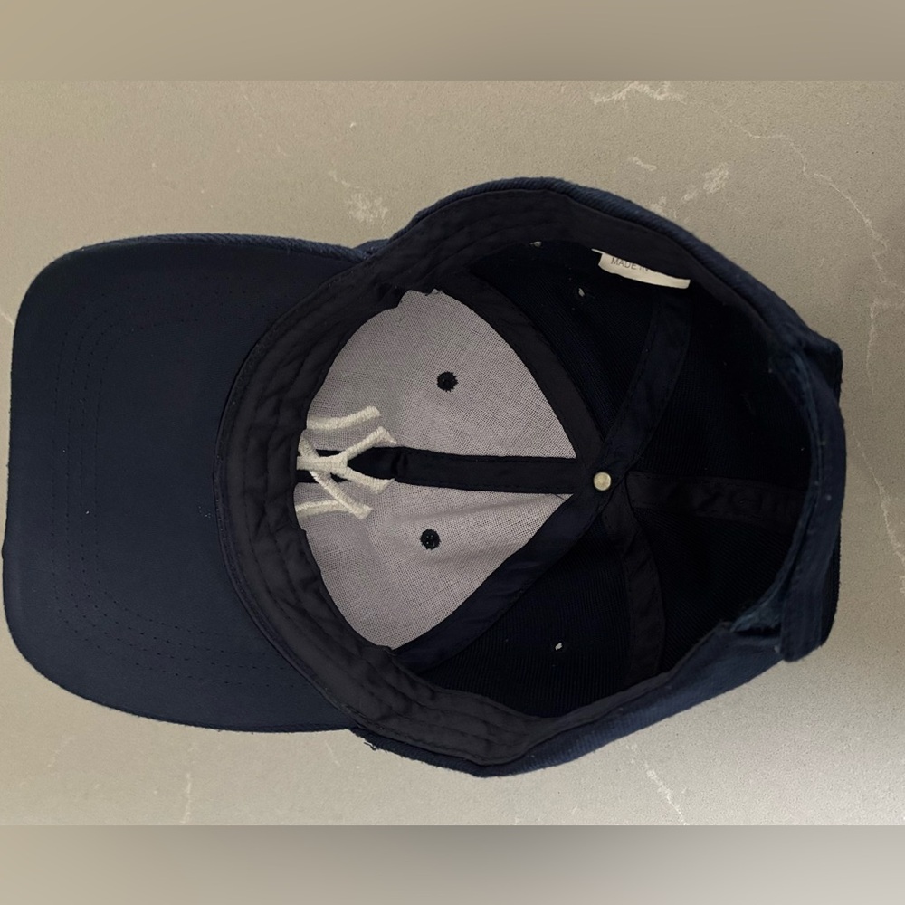 NY YANKEES Baseball Cap - Picture 6 of 7